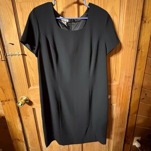 Worthington Black Scoop-Neck Midi Shift Dress